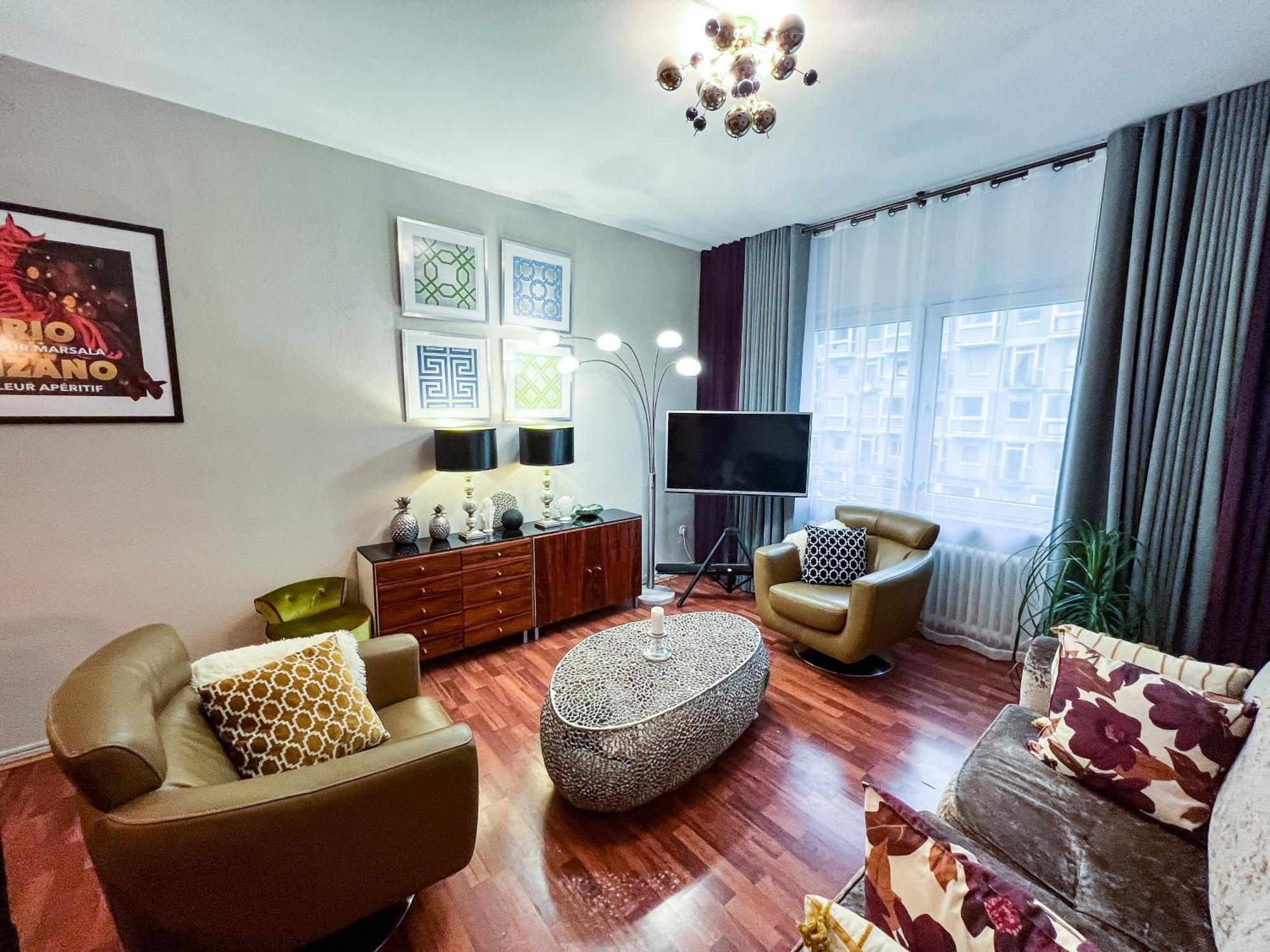 Big, Central And Charming Apartment On Schaafenstrasse ケルン エクステリア 写真