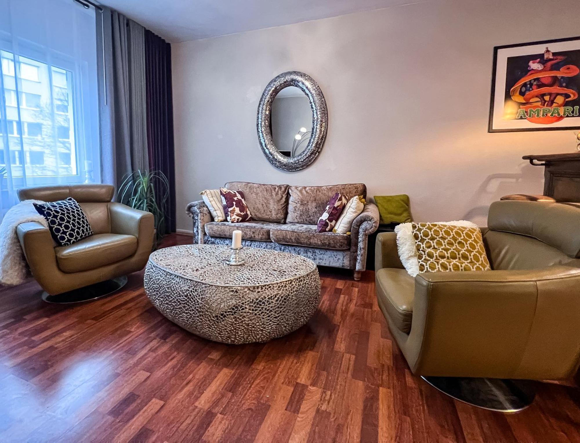 Big, Central And Charming Apartment On Schaafenstrasse ケルン エクステリア 写真